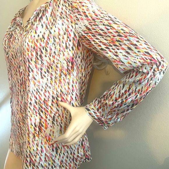 The Limited Long sleeve top - Picture 7 of 10